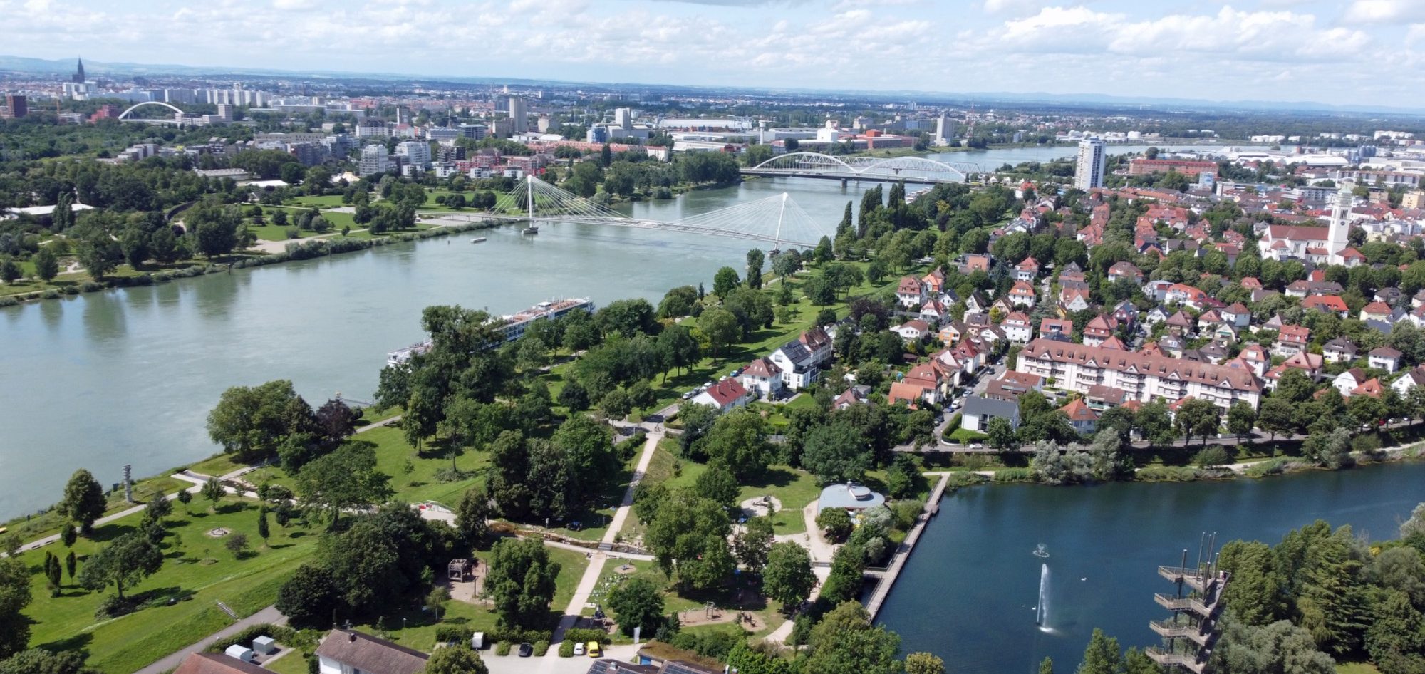 Foto by Rolf Hoffmann Luftaufnahme von Kehl, Rhein und Strasbourg